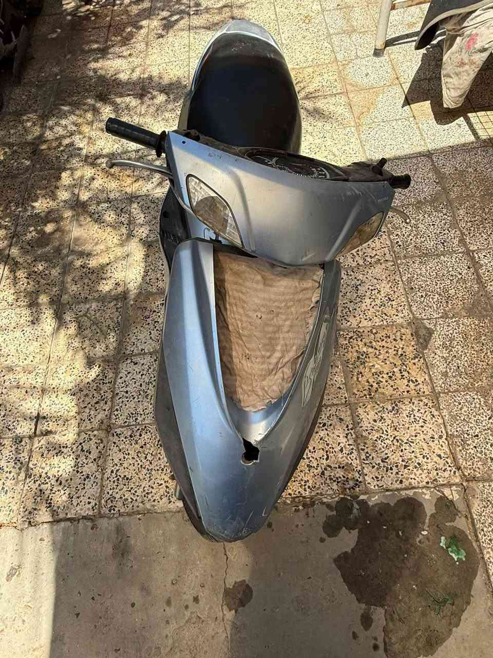 سلام عليكم دراجه بريز كابريتر دراجه على وضع البلاد دراجه شغال شلعه ومعدل بيه لاستيك ول دخانه فقط ابيعه على وضعيته 275 بغداد***********
