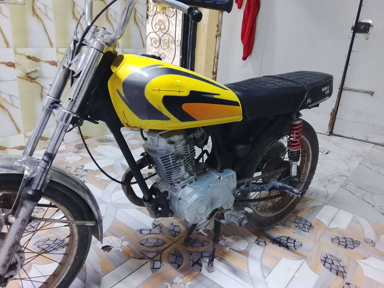 السلام عليكم دراجه للبيع ادوات مكفوله من سرقه بس بكاني بصره سعر 250واتساب ***********
