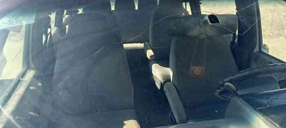 ٣٣ ورقة و بيها مجال 
شاصي قصير
محرك ٣.٣
گير كهربائي
***********
