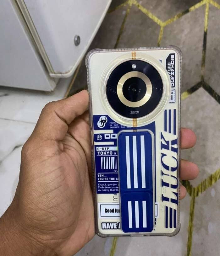 ريلمي 11 برو بلاص 5G ذاكرة 512+الداخلية 24 شاشة 120 هيرتز مستبدل الظهر فقط الجهاز نظافه 95 مراوس فقط ويفضل ايفون


**إذا كنت صاحب هذا الإعلان وتريد حذفه لأي سبب، رجاءا أرسل رسالة إلى الدعم الفني**