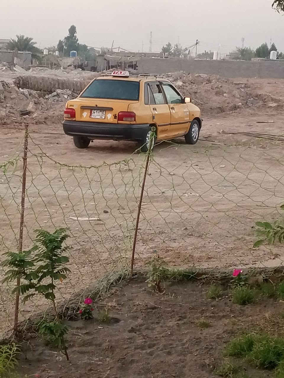 سلام عليكم سياره سايبه موديل 12 مكينه جديد كير بس الرابع يفلت كهربائي دواخل باتري داينو جديد حداديه نضيفه سنويه لسته اوعشرين ساقطه بدون راعي اتكفلك سرقه اوطلب سعره 13اوبيه مجال قليل مكانه اطوريج رقم ***********
