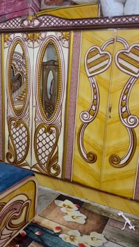 قرفه نجاره عراقيه ضررها بس الجرارات ولباقي كله نظيف السعر 400نهايتها 0...