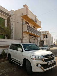 لاندكروز GXR • ٢٠١٧ • ٨ سلندر ٤٦٠٠