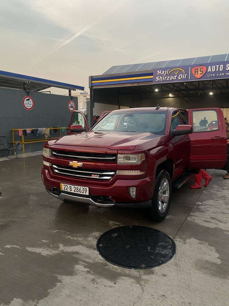 للبيع سلفادور
موديل 2017
موصفات Z71
8 سلندر 5200 
بدون صبغ 
السعر 185  ورقة
للاتصال *********** 
للبيع فقط مابيه اي نقص خير من الله
