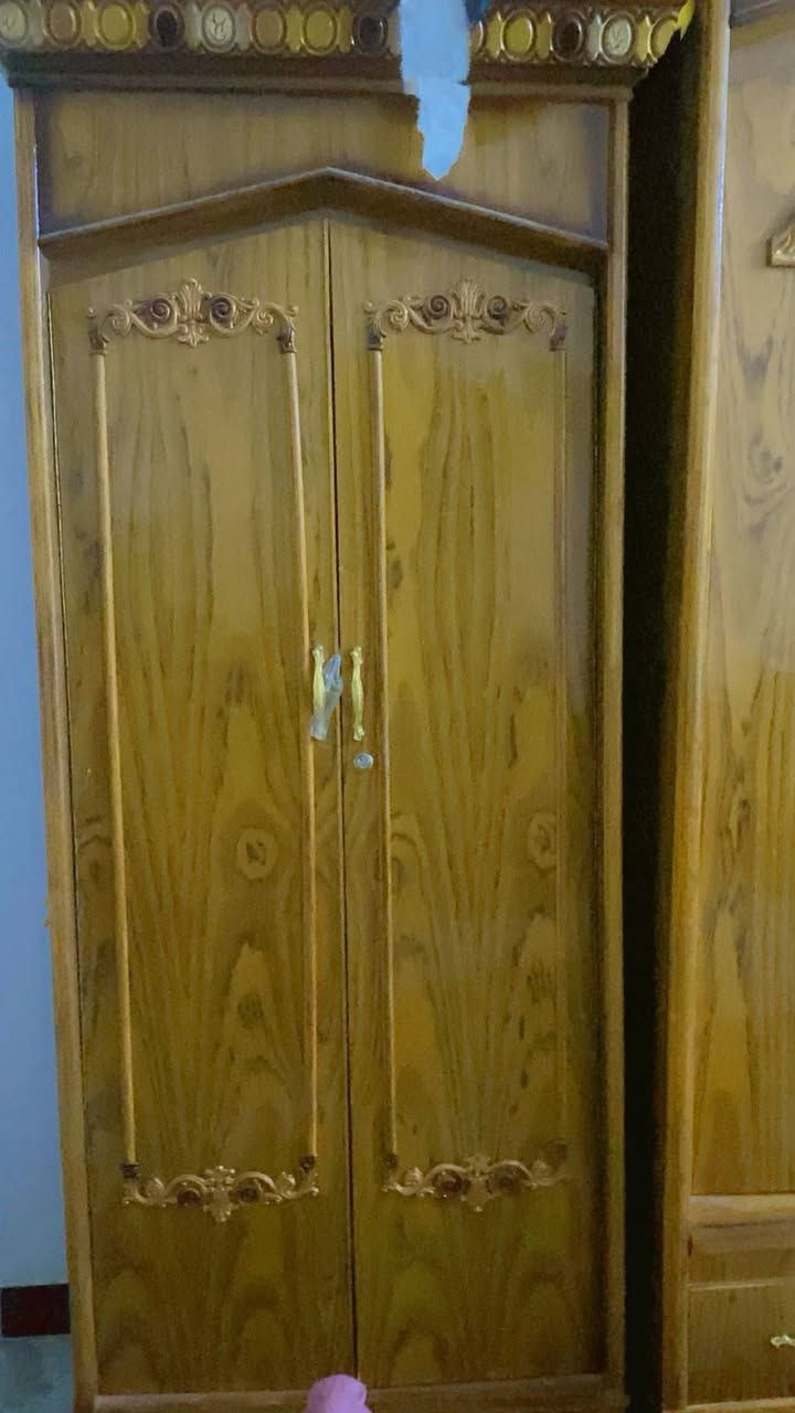 سلام عليكم لبيع غرفه 9 قطع 
سعر مليون وبيه مجال ستفسار عل خط
‏‪***********‬‏
