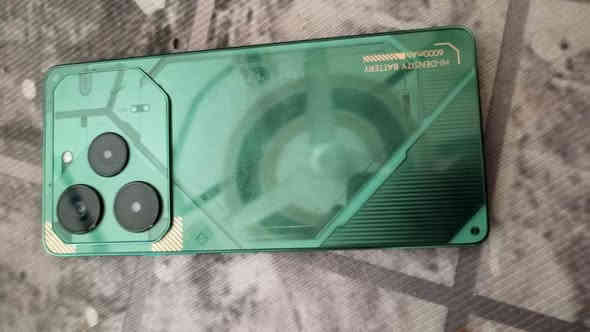 السلام عليكم
جهاز تكنو بوفا6 5G للبيع ذاكرة ٢٥٦ عشوائية ١٢+٦ مامفتوح كسر كارتون شاحنة السعر ٢٥٠ وبي مجال قليل المكان بعقوبة الحديد ***********
