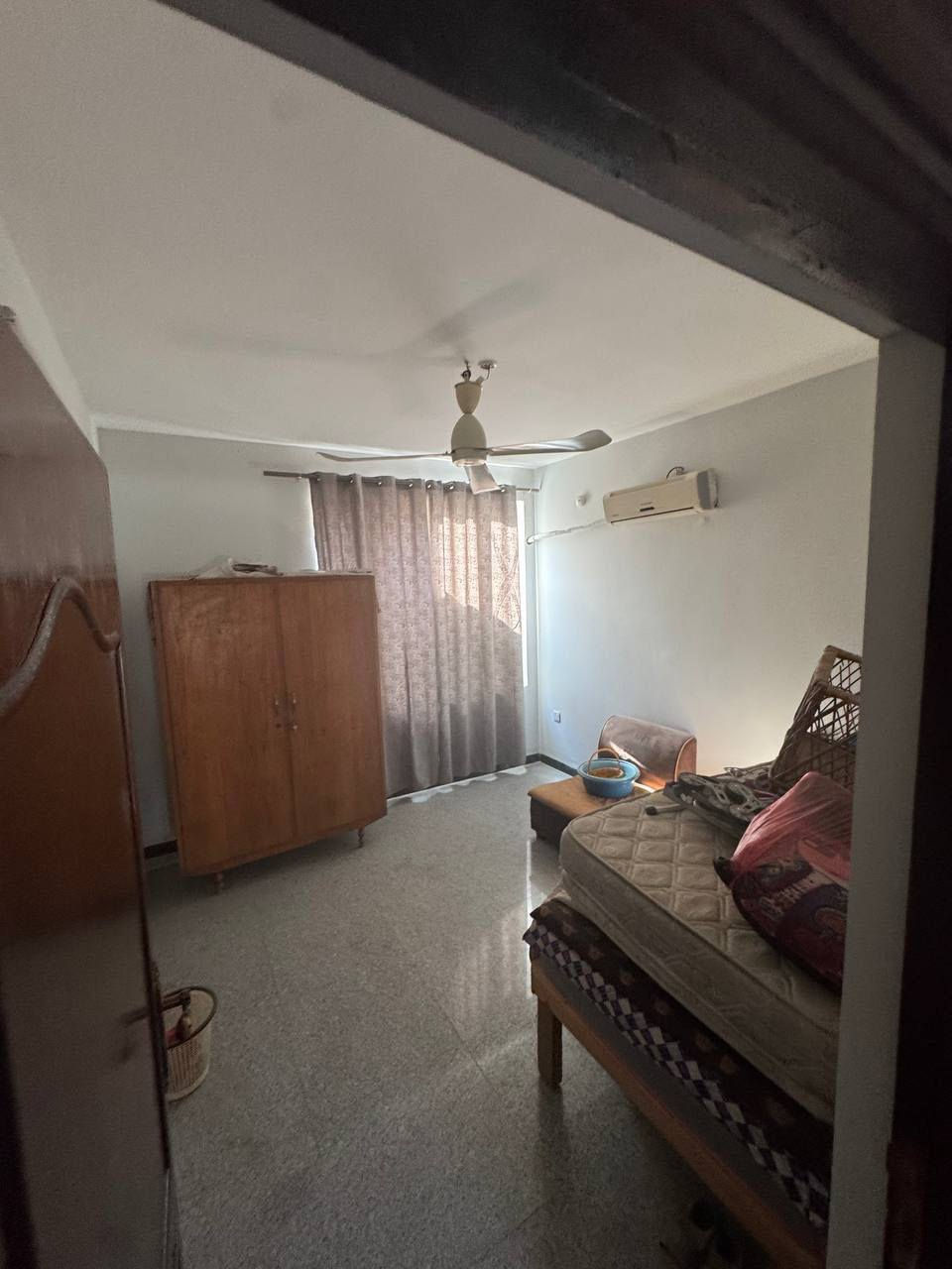 🛎 #بيت_طابقين_للايجار 🛎

📍الموقع :- #اليرموك _ محله 612

♻️المساحة :- 110 متر

◾️الطابق الارضي : كراج _ مدخل _ صالة _ مطبخ امريكي _ صحيات _ غرفة نوم .

◾️الطابق الاول : غرفتين نوم _ صحيات .

💰الايجار الشهري : 1500$ 
 
⛓️‍💥 مع مجال حسب المقدمة ⛓️‍💥

⁉️ لمعرفة الإيجار اكتب رقم 2 بالتعليقات.

🌐للمزيد من العروض لطفاً الاشتراك بقناتنا على التليجرام :
https://t.me/Ajarty

واتساب 👇🏼
https://whatsapp.com/channel/0029VaDf8d14yltRzy5EwZ15

📍عنوان الشركة : حي الجامعة _ بداية شارع المركز 
 
📌للمعاينة والاستفسار : يرجى التواصل على الارقام التالية 📲
***********
***********
