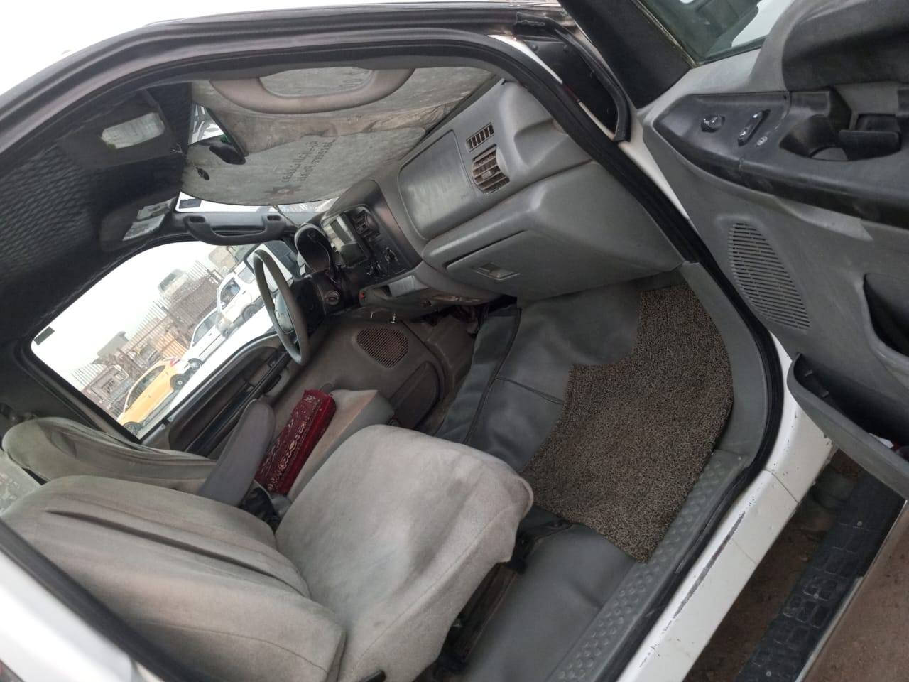 السلام عليكم
فورت2005 سياره بغداد 
سنويه 29
مسجله كرين نقاط 
مكينه سته وميه
وكير الف 
بدي 5ونص ،3 جك
السعر : 140
مكان -بغداد حي نصر 
الاستفسار اتصال=***********
