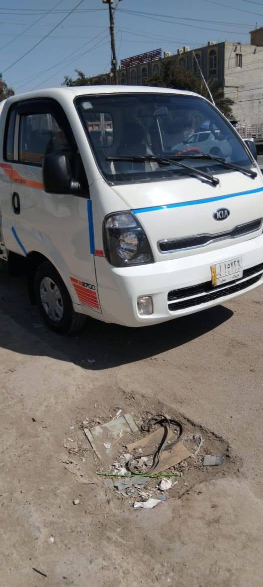 سلام عليكم لبيع كيا مديل 2017رقم كربلاء مشروع وطني سنوية جديده شاصي كير محرك مكفولات سياره جاهزه من كل شي بيها مكانات صبغ سعر 97وبيها مجال مكلف بنشر مكان بغداد ***********
