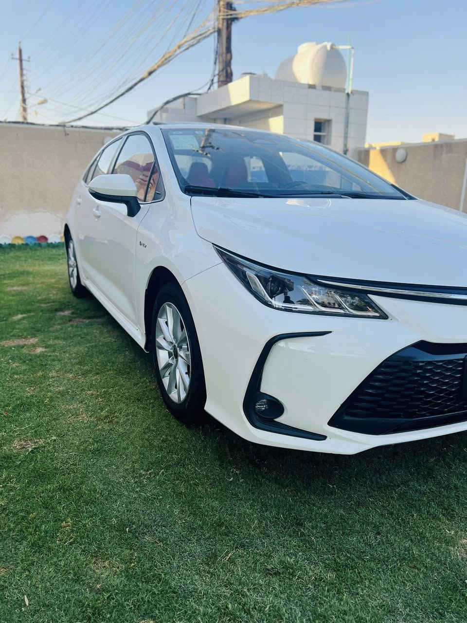 السلام عليكم
تويوتا كورولا هايبرد 2025 شكل الخليجي فول مواصفات
ماشيه22الف
محرك 1800 هايبر
تبريد قطعتين
مواصفات :
بصمه + بصمه ابواب فتحه 
كشنات جلد اسود+مدوشمه جلد احمر 
رادار + تحديد مسار + قيادة ذاتية
هاند بريك كهربائي + لايت زينون درايف مود +
أوتو هولدفل سيستم إيرباك + مانع تصادم + مانع انزلاق وبعد هواي بيها مواصفات 

سياره مكفوله كفاله عامه سونار مرفق في منشور
السياره بسمي رقم بغداد 
مكان بغداد للأستفسار: 

الاتصال ‭0787 616 3781‬
