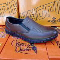 حذاء جلد طبي • مقاسات ٤١-٤٥ • توصيل