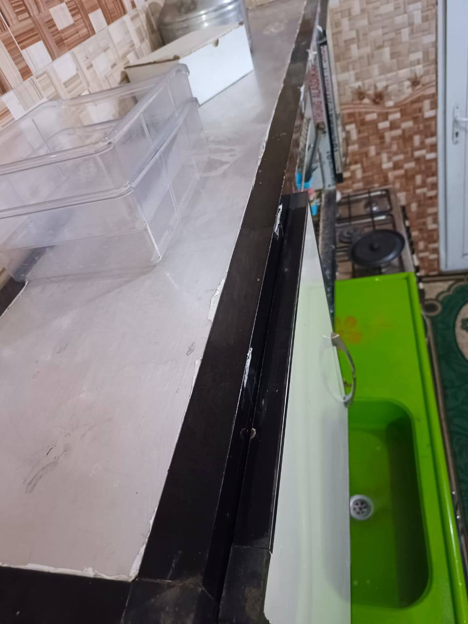 سلام عليكم كاونتر البيع نضيف محتاج العنوان كربلاء شبانات رقم ***********سعر 300
