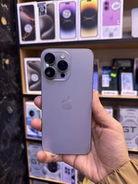 آيفون 15 برو ماكس • ٢٥٦ جيجا • شاشة مستبدلة