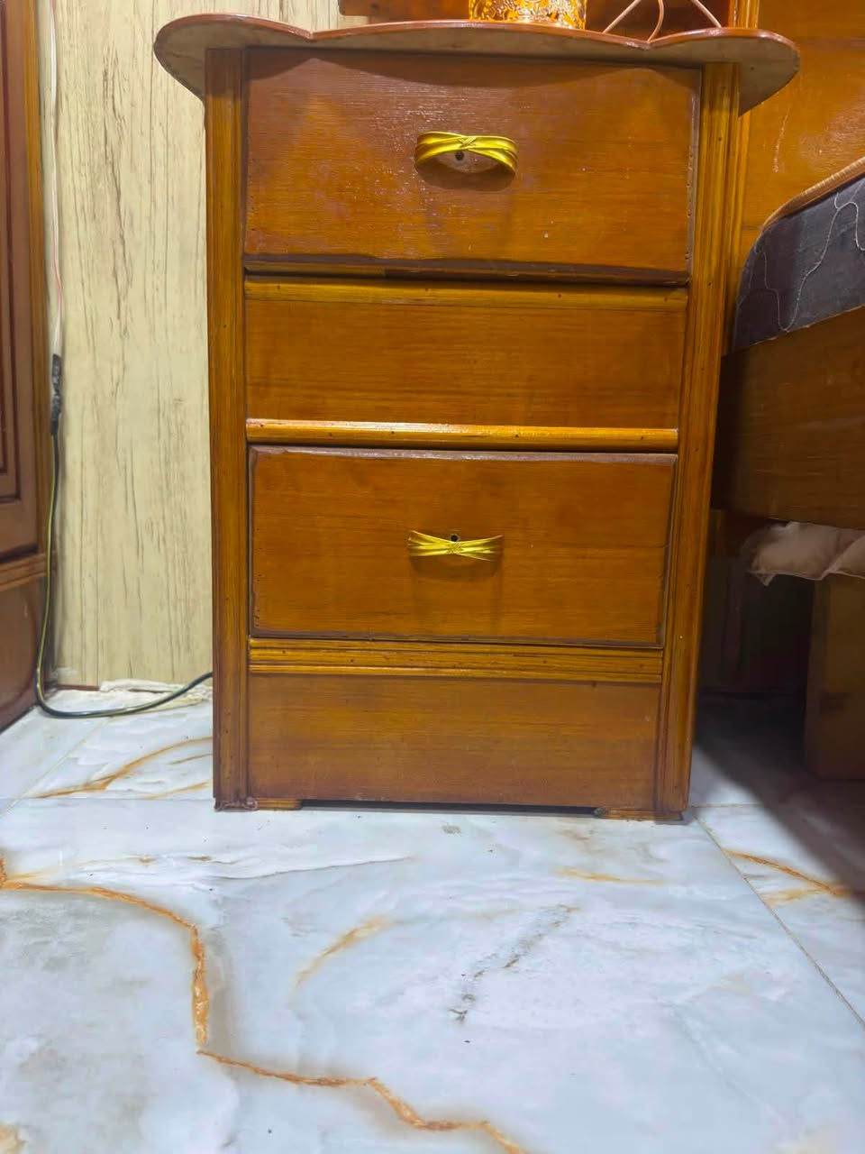 غرفه نظيفه للبيع بسعر مناسب  اتصال ***********
