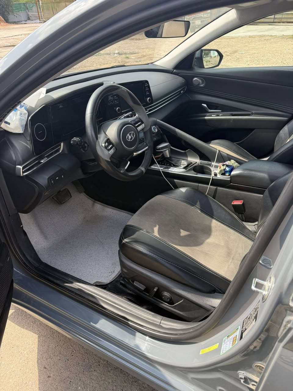 السلام عليكم النتره 2022 لون اسمنتي فول لمتد واحد عله واحد عدا الكشنات مو جلد ومدوشمات جلد شركه حادثهه طخه بالدعاميه ورصعتين بالبنيد عله حطتهن السعر 143 بيهه حك الجيه المكان الزعفرانيه ***********
