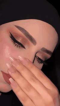 بغداد حي الحسين داخل فرع مثلجات الريان اشتغل بالبيت
خبرة ١٠   سنوات 
 اشتغلت سابقا بمركز جاد اللبناني ومركز الشيماء التجميلي وصالون ايهاب كريم مراد

خطوبة او مهر ١٢٥مع هدية ❤ عدسات واظافر ورموش شعر طبيعي وباودر جسم 
حنة وعرس ٢٠٠ مع هدية ❤ عدسات واظافر ورموش شعر طبيعي وباودر جسم 
مكياج مدعوة  ٢٥   مع هدية رموش طبيعية 
تسريحه ٢٥ 
تسريحة شينيون او بونتيل ٣٥  
عدسات ٢٠
الماكيرة باريس بغداد حي الحسين فرع مثلجات الريان للحجز ***********  صالوني بالبيت
