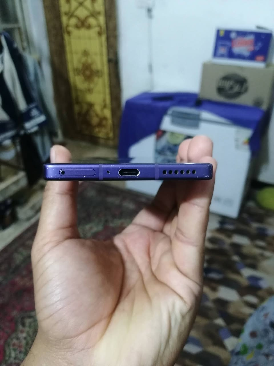 السلام عليكم
انفنكس نوت ٥٠ برو  بلاص نسخة البلاص (١٢٠ فريم ببجي بالراحه) 
بدون ملحقات
نگراش بسيط بالظهر جدا من وره الكفر
شخط اقل الابره بالشاشه مايبين ابد لان ماحاطله لاصق
للبيع او مراوس حسب القناعه
المكان النجف الاشرف
***********
