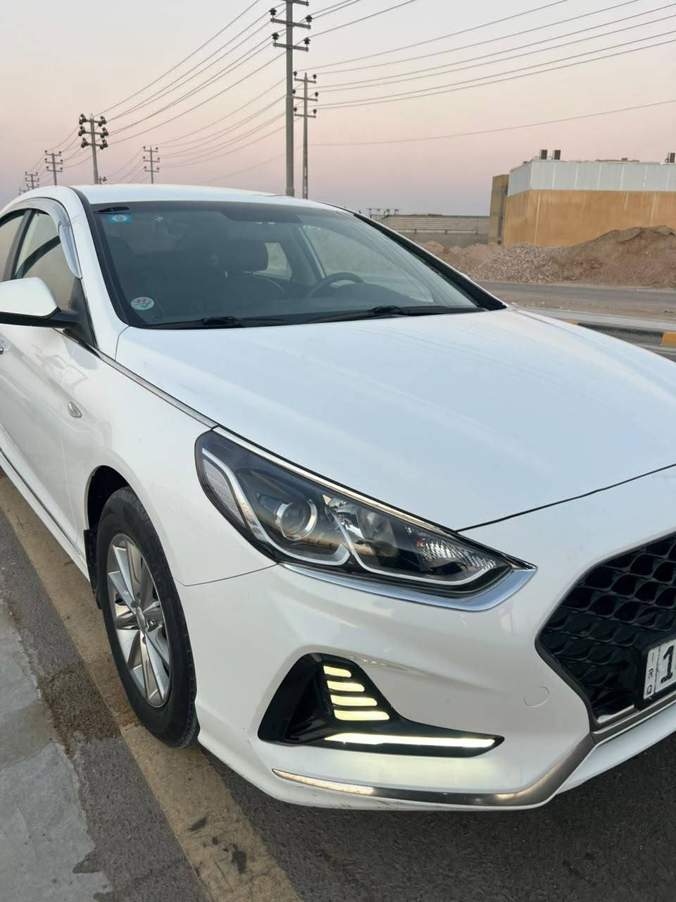 السلام عليكم 
سوناتا وارد كوري موديل 2023 رقم بصرة بسمي حره تحويل ثاني يوم كفاله عامه ضربه وتبديل وصبغ سياره غاز فقط موصفات سياره
مكينه 2000
ماشية 45 الف
لد امامي لد خلفي
شاشه صغيرة 
تبريد بيانو
كشن تتفه تبريد
كرسي كهربائي 
أشارة مرئي مع شفط 
حساس خلفي 
طخم تاير وحدادة زيرو
العنوان بصرة قضاء المدينة 
السعر 175
***********

