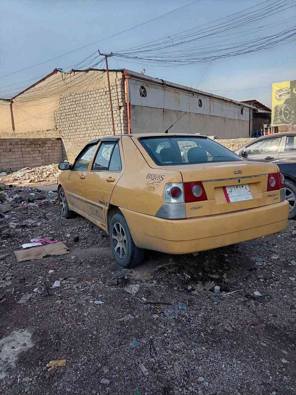 السلام عليكم
سيارة كوين مو يلا ٢٠١٢ رقم بغداد مشروع وطني صاحبها موجود
بيها بس خلل بالنوزلات عيضخون زايد ابيع فحم
بيها شويا خياس بالدوسه 
مكاني موصل _ الفيصلية
للتواصل على الرقم ***********
