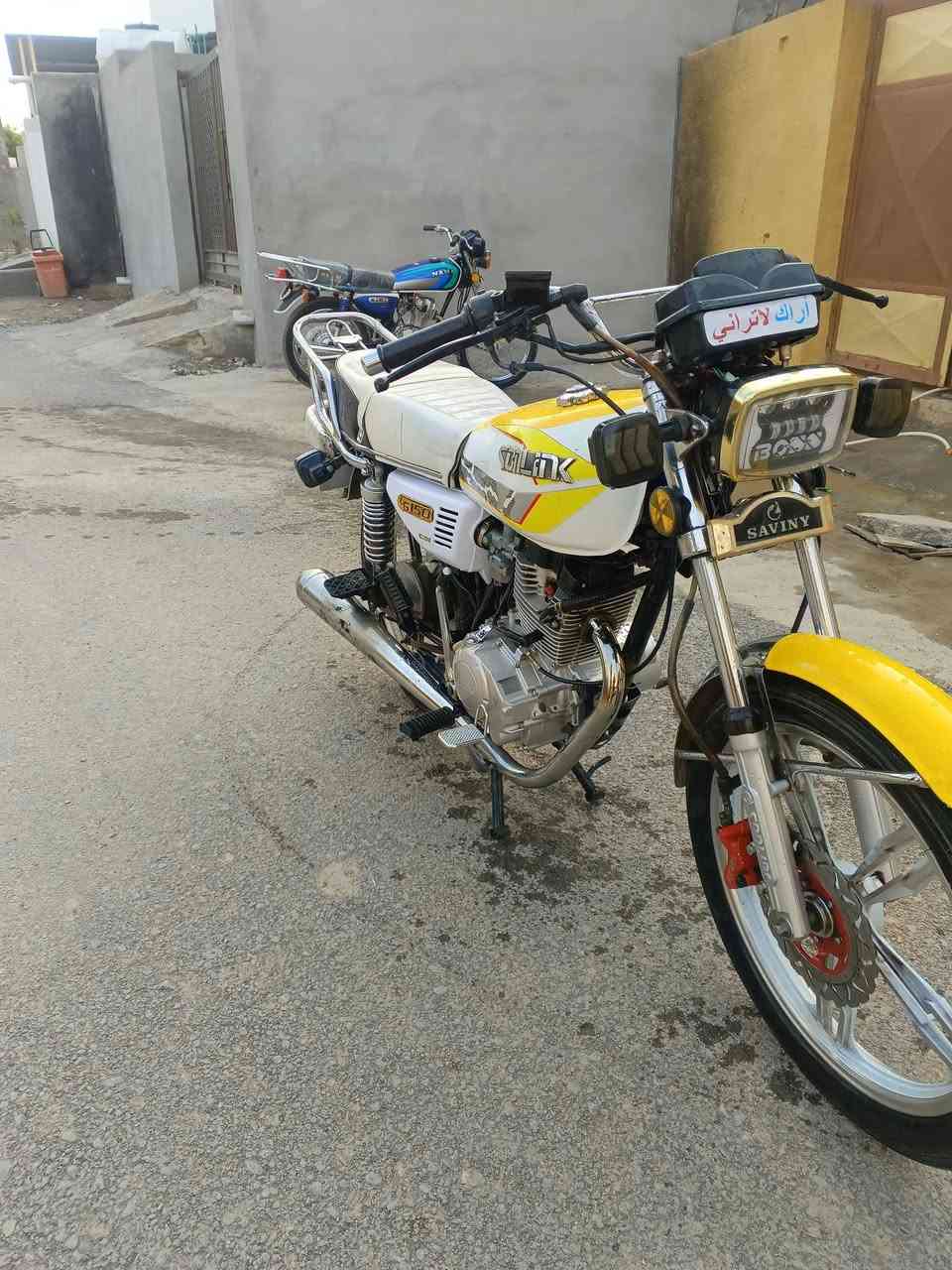 السلام عليكم دراجه سيفان للبيع موديل 24 نضيفه شغاله كله المكينه 150 ناعمه ونضيفه الكهربائيات كله شغاله نضيفه وخير من الله السعر خاص مكاني ديالى الخالص الرقم *********** متواجد خاص ❤
