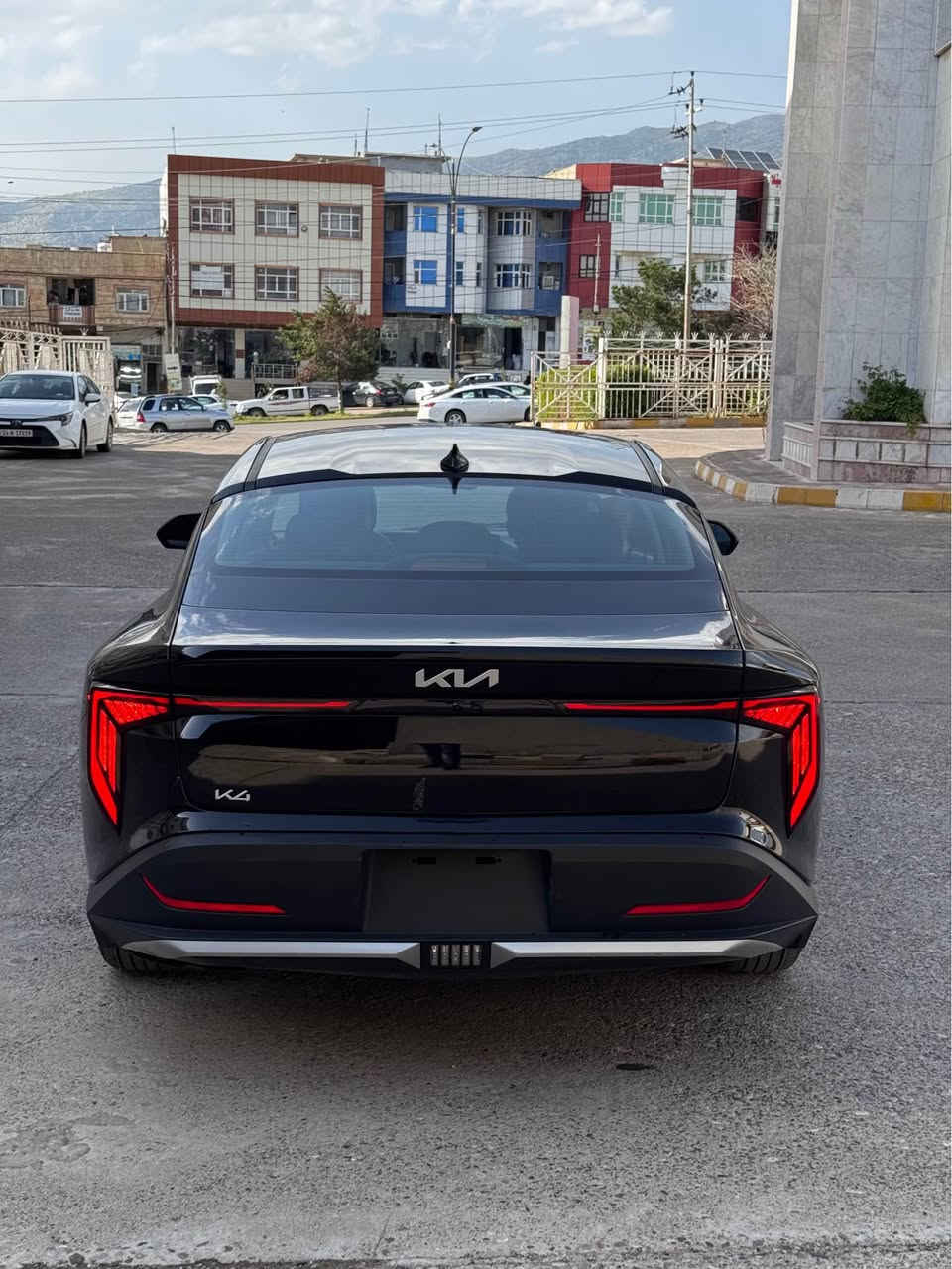 كياK4 موديل 2026 بوند صبخ بدون دواخل ارباك سترين مواصفات نص فول ويل كروم بصمه شغال كاميره رادار امامي رادار خلفي حياسات امامي خلفي سياره ماشيه14 mil سعر 130 مجال بسيط رقم واتساب *********** اكر, نينوى
