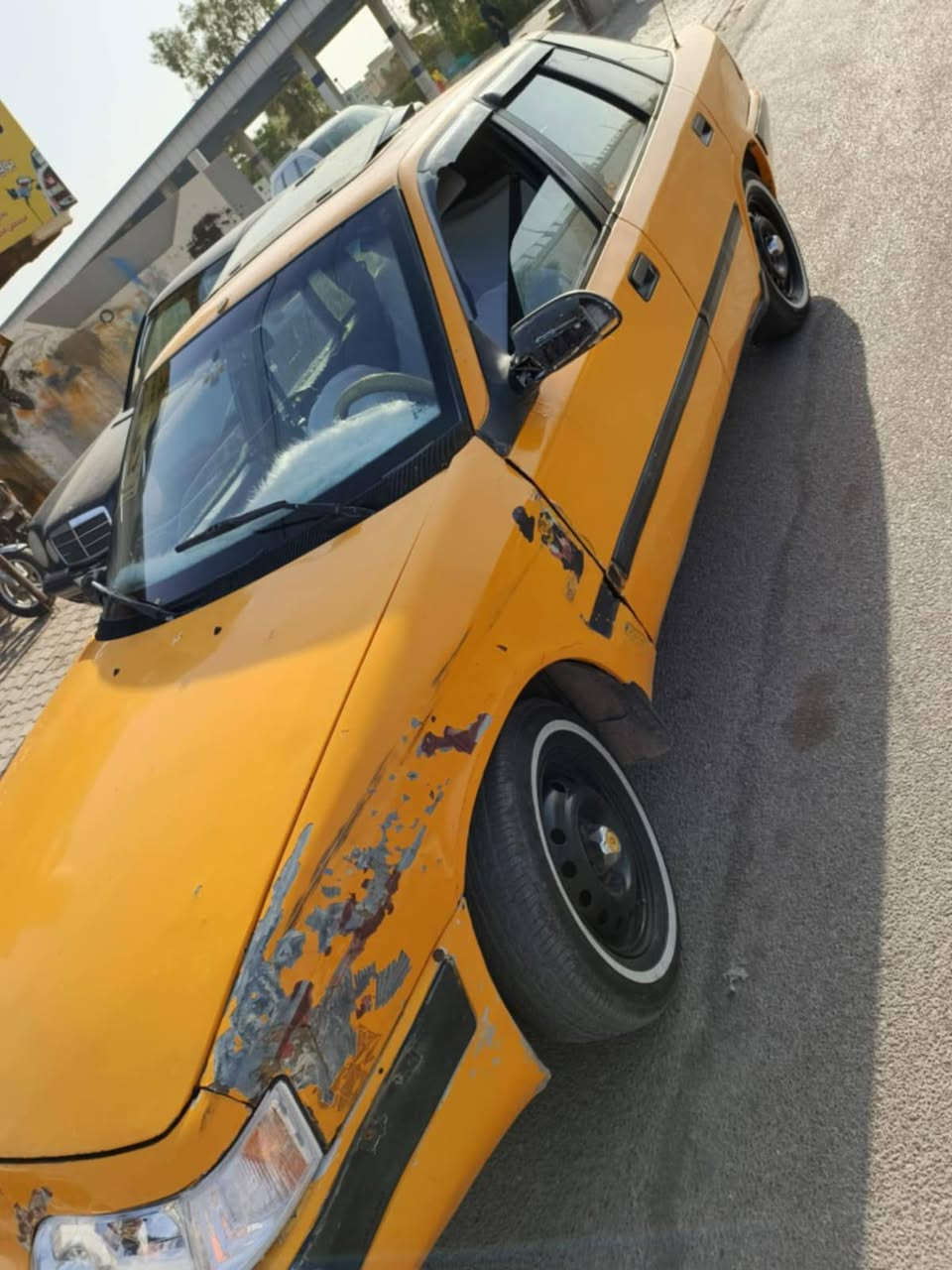 السلام عليكم دايو موديل 95 صاحبها ما اندلوا شرط جير محرك سياره تخنتاير جديد السياره ناقص بيها قليل والشرايه تصل السعر 13 وبيها مجال***********   ***********
