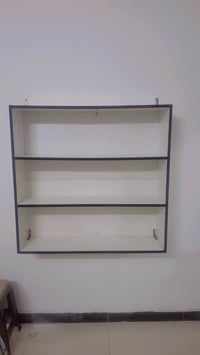 كرسي حلاقه ٦٠ • جهاز بخار ٥٠ • مغسله شعر ٥٠