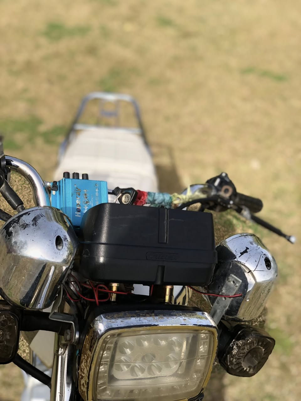 السلام عليك دراجه تايكر 2022اوراق اصولي وبيهه وصل  كمرك كامله من كهرباءيات من كلشي  كله شغال
المكينهه ماممدود عليهه سبانهه 
مكان الدراجه بابل محاويل 
السعر 575 وبيهه مجال بسيط 
الرقم ***********
