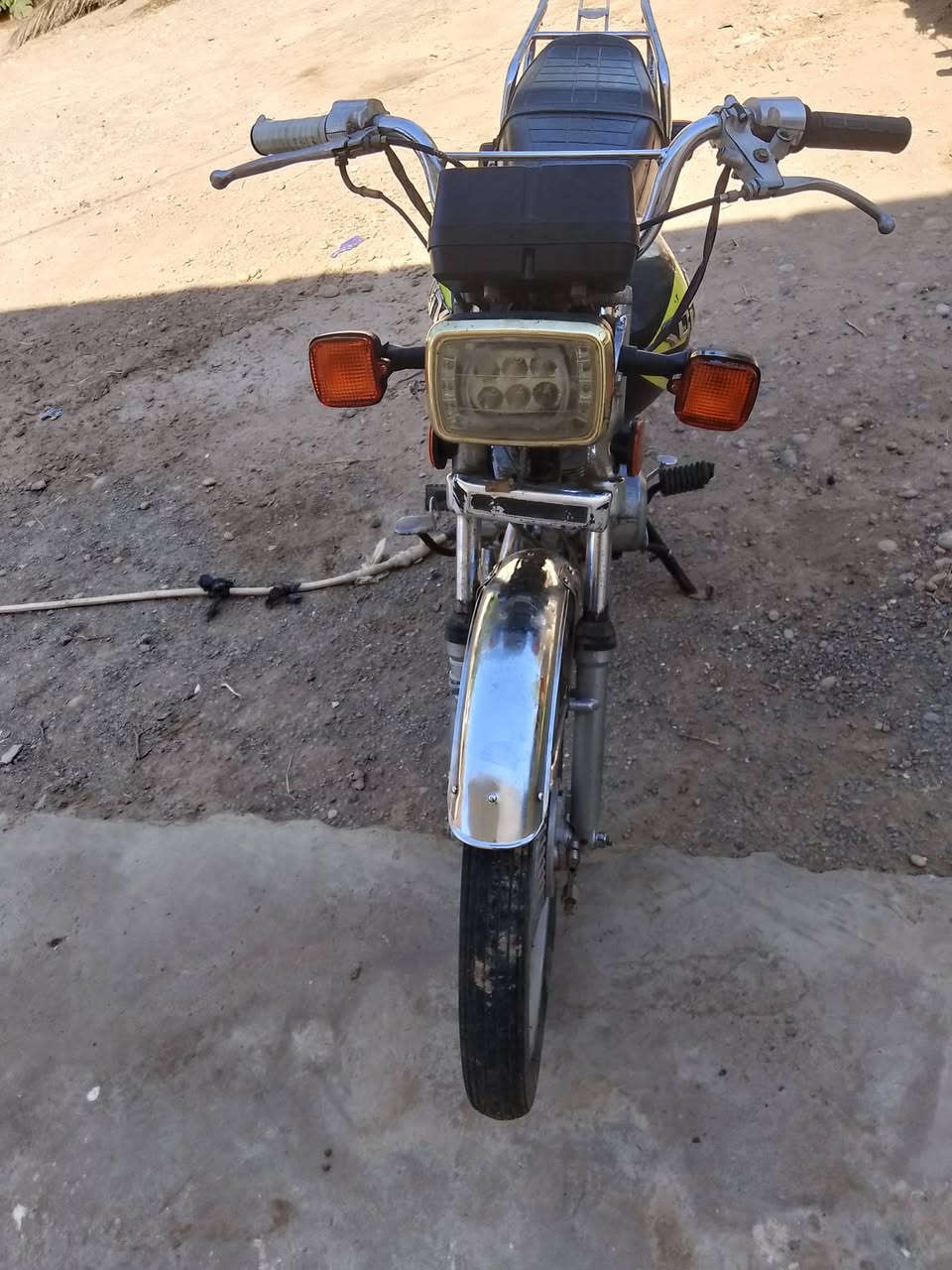 السلام عليكم دراجه للبيع سعر 300 وبيها مجال ***********
