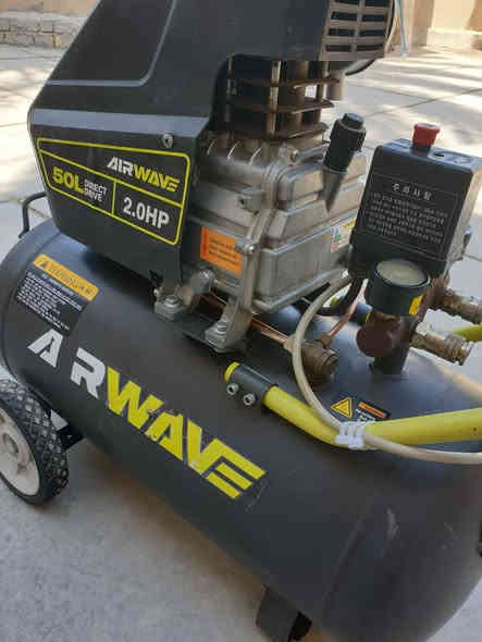 كمبريسر ٥٠ لتر ريوبي
سعرة ١٤٠ الف اوربي اصلي بالة 
*********** واتساب 
مكاني بغداد بغداد
