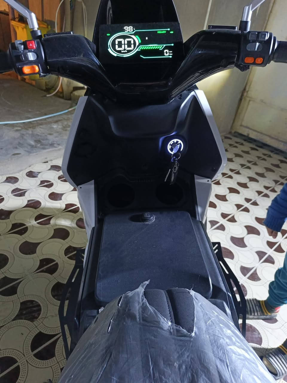 السلام عليكم دراجه شحن اكس ماكس زيرو بعده جديده صار شهرين من نزلت رمبه موديل 25 كامله اي نقص ما بيه 
السعر 1700 او اتصال 
‏‪***********‬‏
