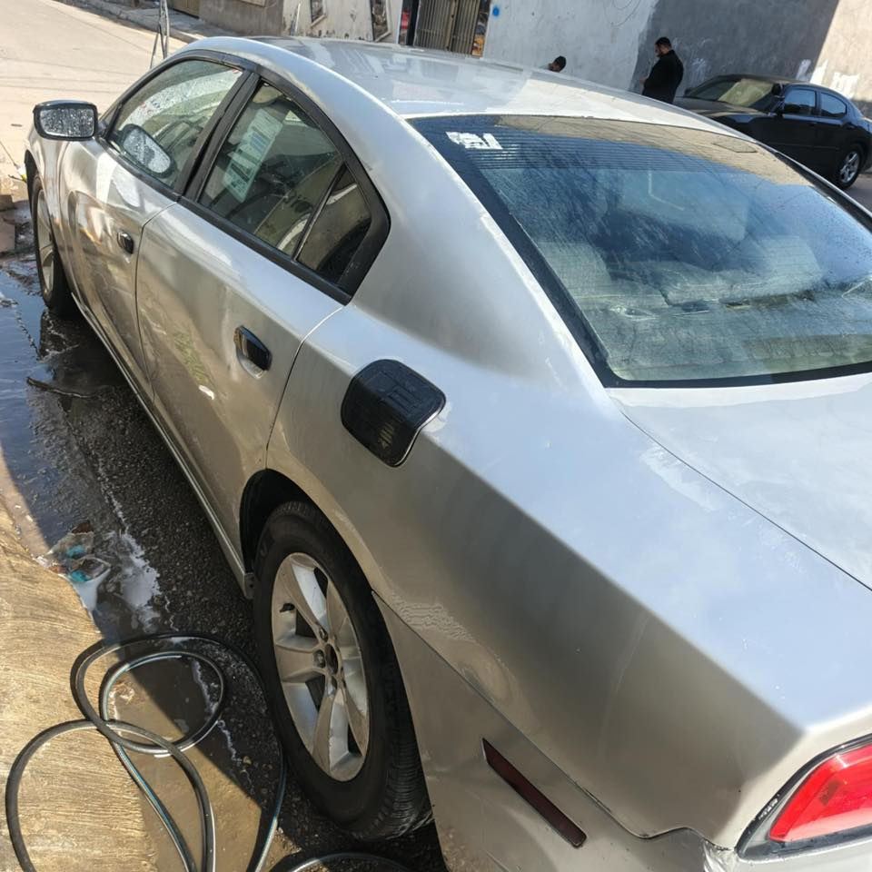 سلام وعليكم اخي سياره ادوات  كصه جنطة متومه طبق لاصل موديل 14 مكينه 8 سياره مناقصة ايشي كولشي شغال تبريد صدر تاير كله جديد رقم *********** سعر 60 العنوآن بغداد
