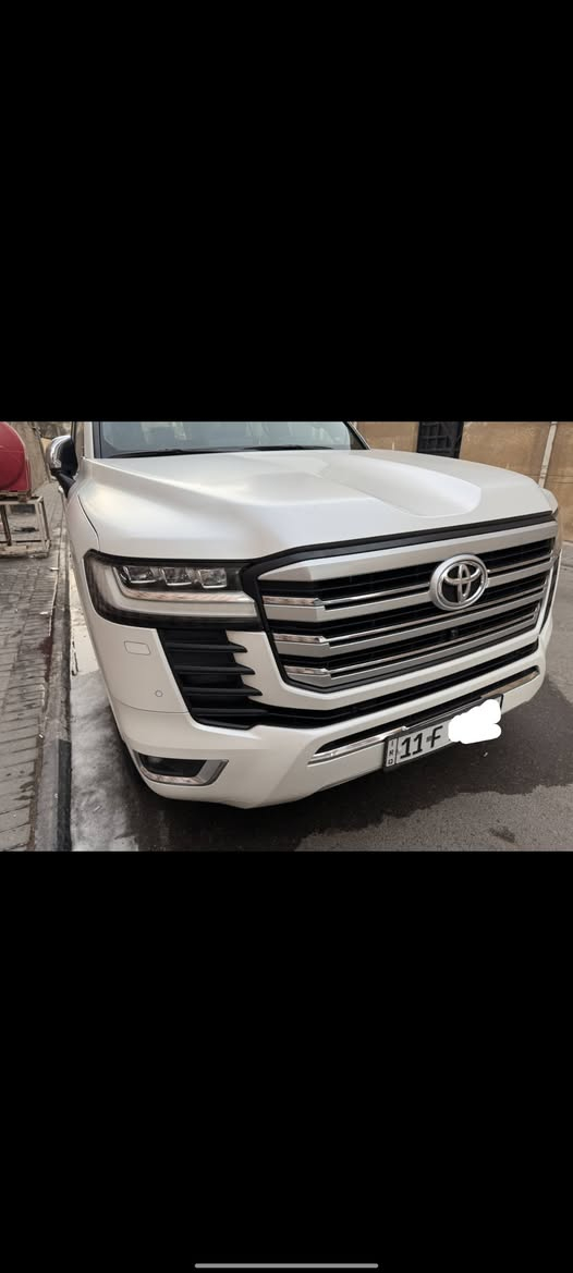 سلام عليكم لاندكروز VXR موديل 2023 فولل مواصفات باب شفط داتا شو فول الفول السياره ضمان ساز وماشيه 80 ألف ومغلفه ppf وكفاله عامه من شخط مكاني بصره رقم بغداد ***********
