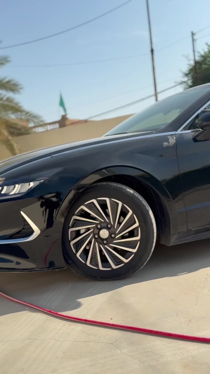 سوناتا موديل 2023
هايبرد مكينة 2000 دوش 

بيع او مراوس بـ النترا N

فول مواصفات عدا الفتحة 

ماشية 28 الف 

رادارات امامي خلفي وجانبي 

سستم صوت بوس 

رادارات 360ْ

توقف ذاتي

بصمة تشغيل +كارت تشغيل

وهواي مواصفات بيها

حادثها بنيد فقط 

وهنا بالعراق صار بيها صبغ هلال الجاملغ من جهة التاير الخلفي

شواصي ولاود مكفولة راديترات مكفولة حادثها سطحي 

السيارة بـ اسمي تحويل ثاني يوم 

السعر 190

مكانها بغداد الكرادة او سبع ابكار 

***********

ما متواجد على الفيس
