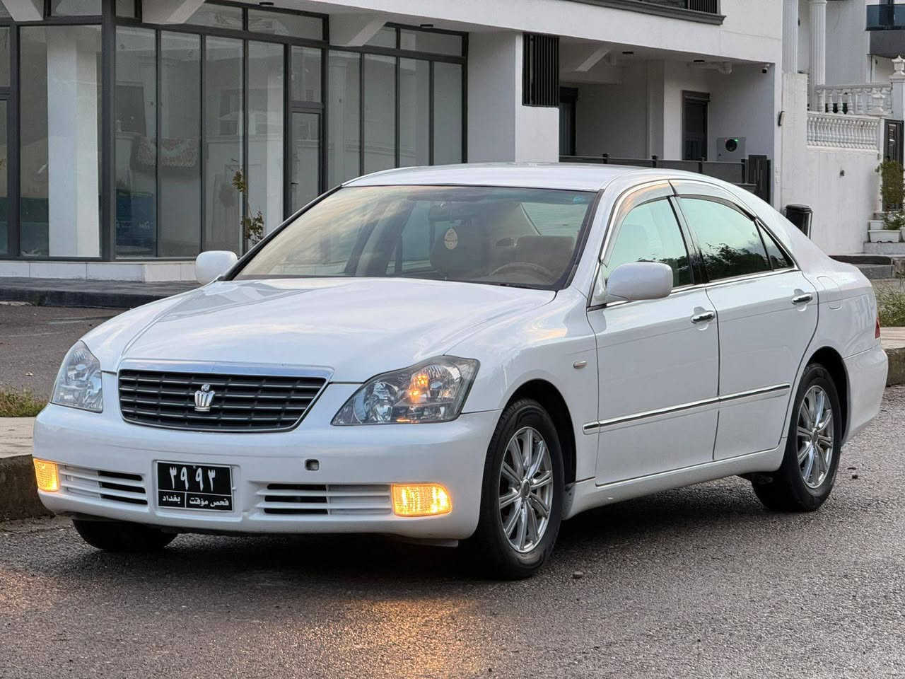 شاهینە 
بڕاوە بڕاوە
2006
82 بێ دوکەڵ

2دووگمەی ناوزەرد

تەبرید ساردو گەرم بەشەرت

کامل مەسرەف 
هەموو گیانی بەشەر
دەعامی بۆدەعامی بەشەرت
عەمامو پۆڵیش کراوە
پێویست بەوەسف کردن ناکات 

زۆر لەڕسمەکان جوانترە

بێ چاڵ وشوخت سەقفی شوشە
هەموگیانی لۆک 
بێ تەقەوڕەقە

4تایەی لۆک

سعر..50گەڵاو مەجالێکی زۆر کەم 
ژمارە   ***********
شوێن ڕانیە
ئەدمینی🌹🌹🌹
