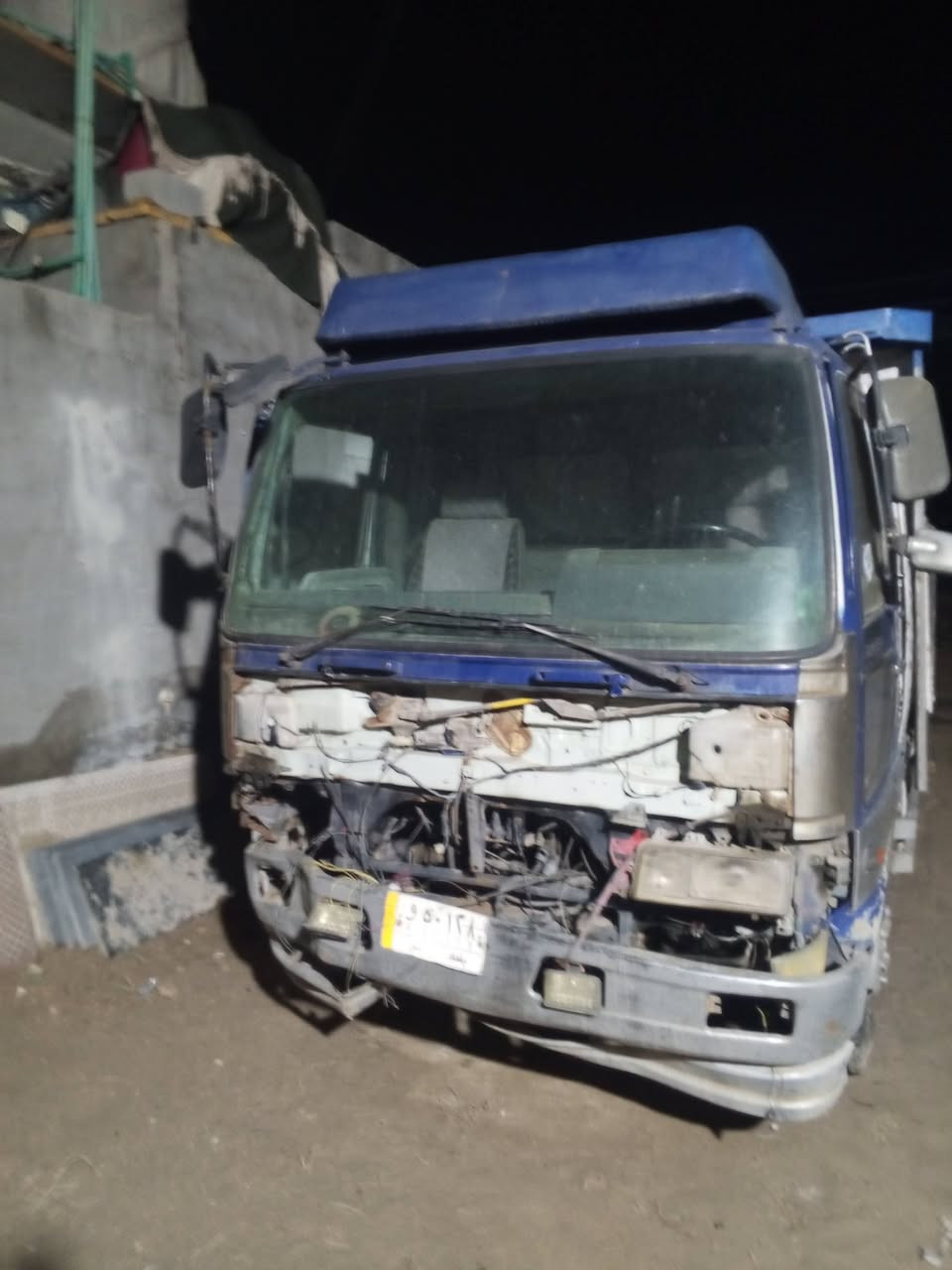 السلام عليكم بسبب الوعود الكاذبه لحد يكلي امسح المنشور واني جايك هينو للبيع على هذا وضعها مكانها كربلاء للاستفسار ***********
