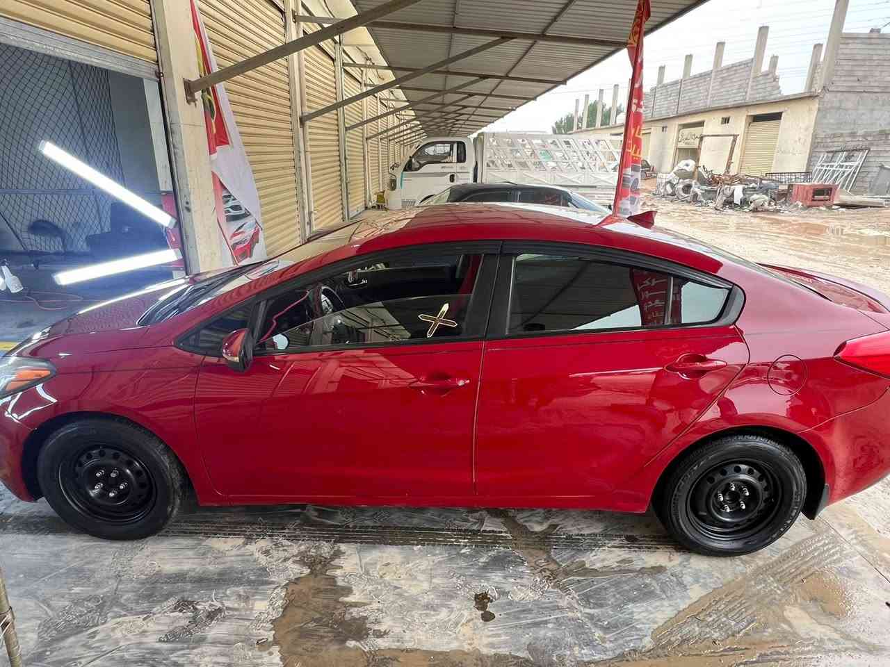 السلام عليكم فورتي ٢٠١٥ كاملة من كلشي 
سنوية ورقم جديد بأسمي 
ماشية ١٠٠ الف 
السيارة ليبل واحد 
فقط القمارة مصبوغة 
محرك ١٨٠٠ دوش خير من الله
سيارة مال جناي متصرف عليهه الف كبل للشارع السونار مرفق بالصور
السعر /110 وبيهه مجال 
مكان السيارة /ديالى-بعقوبة
هاتف ‭0771 324 7020‬
