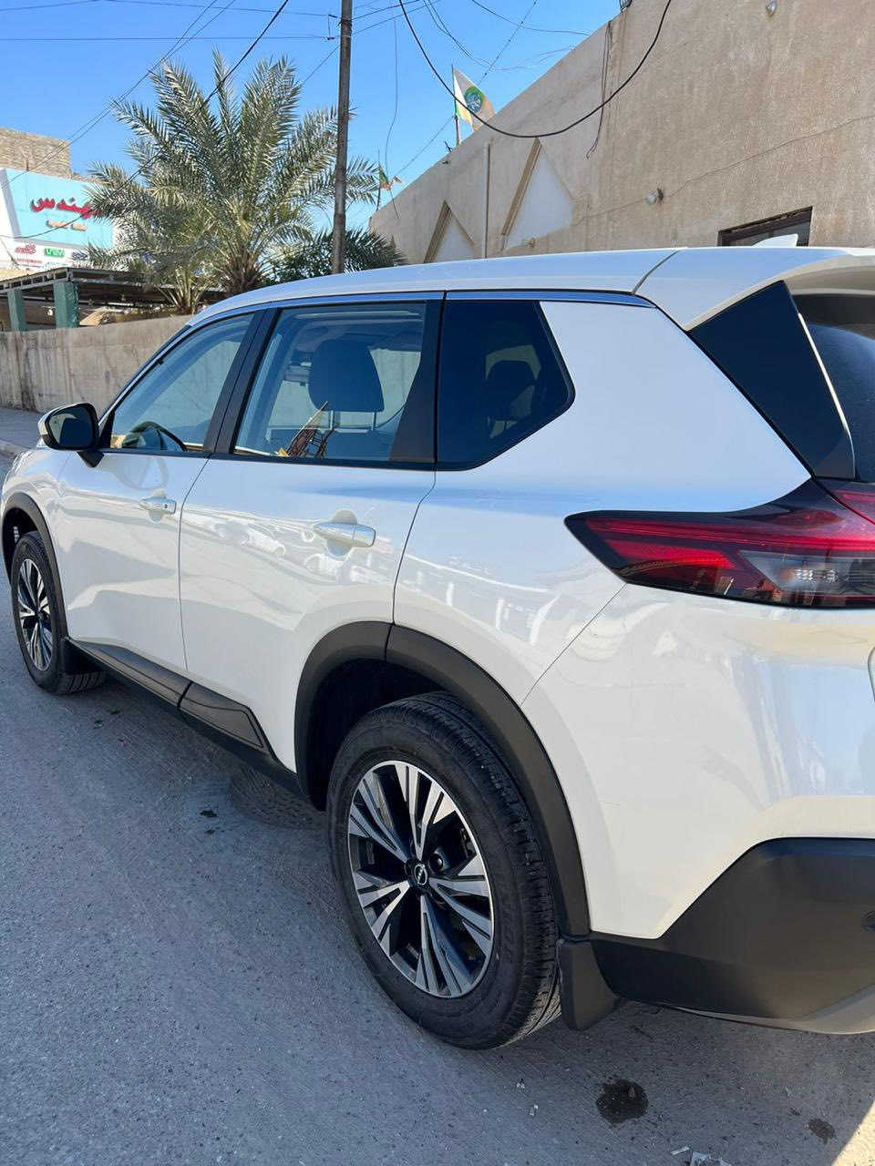 روج 2023
مواصفات SV 
فور ويل 
3 سلندر 1.5 تيربو
تحديد مسار 
نقطه عمياء 
رادار 
ضرر السياره قبغ الجنطه بي تعديل بارد قليل 
بدون صبغ بدون دواخل
سعر180 اوبيها مجال بصيط
للستفسار اتصل 
***********
