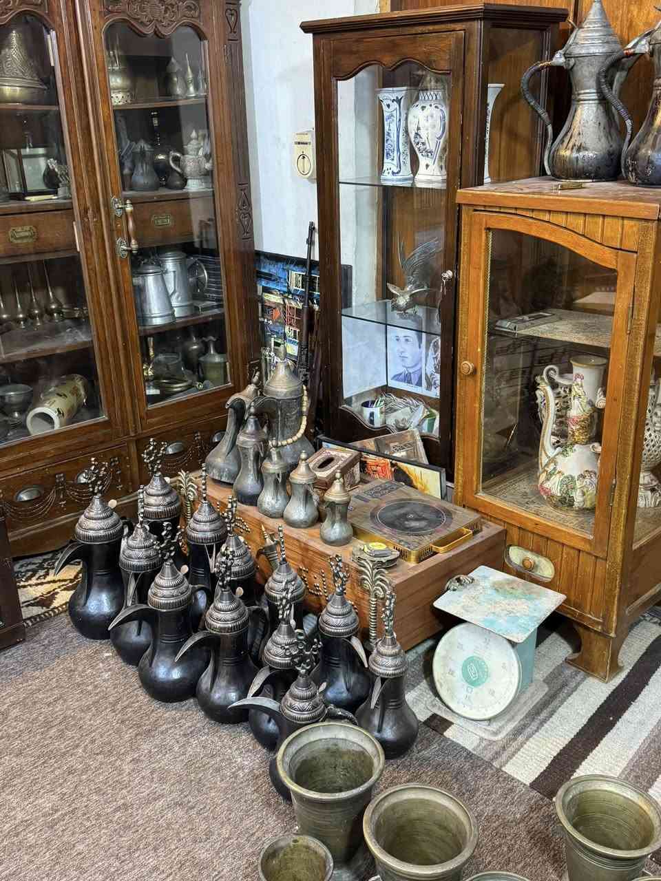 تحفيات وانتيكات السعر والتفاصيل 
خاص او اتصال ***********
