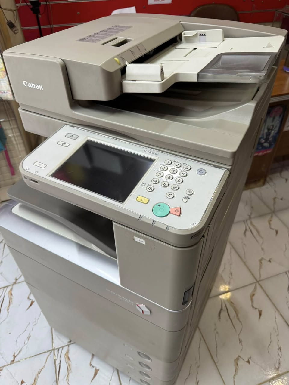 جهاز استنساخ كانون  للبيع
نظيف غير مستخدم كاترجات اصلي 
ما اعرف بيه اخذته قبل سنة وما استعملته 
سعر ٥٠٠ الف 
الديوانية *********** واتساب
