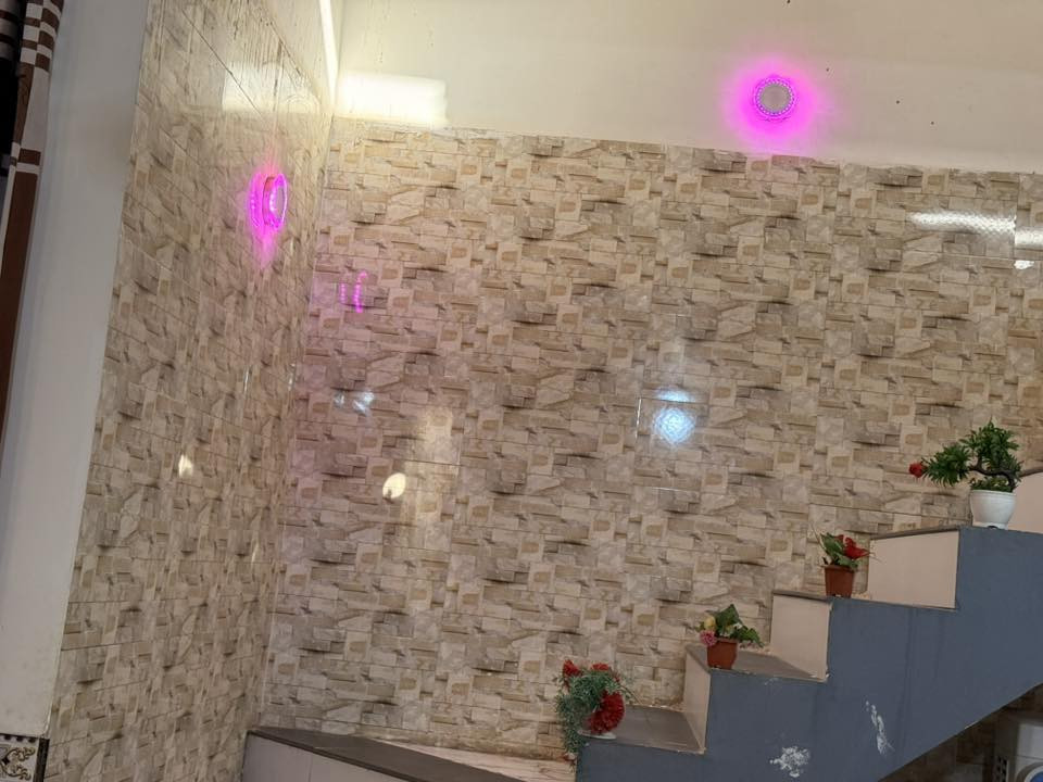 يا الله بيت ٢٠٠م طابق واحد الموقع ملحق النداء السعر ١١٥مع المجال للاستفسار اكثر اتصل ***********
