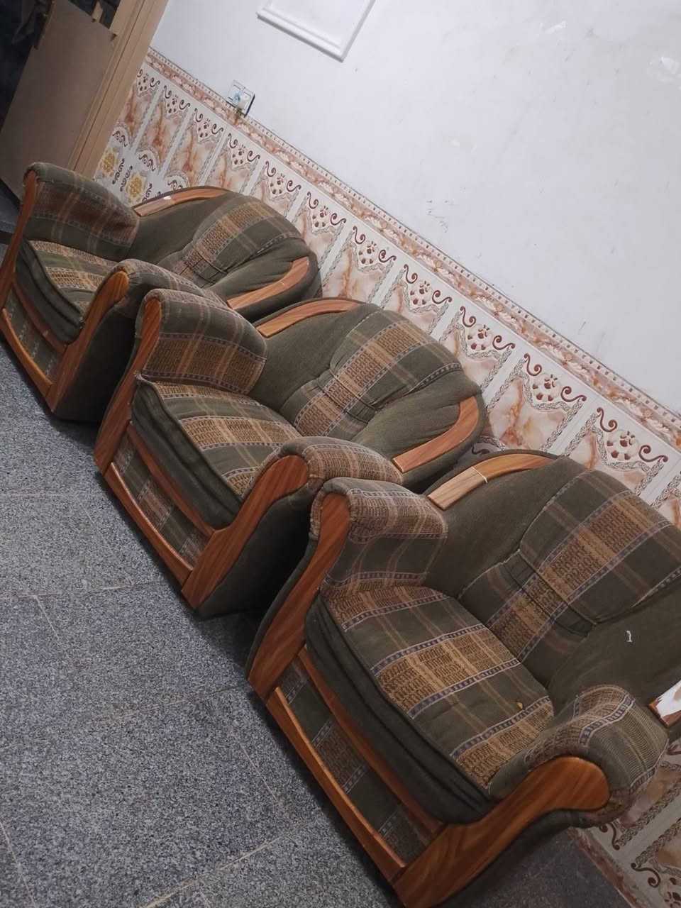 تخم عراقي 
7 مقاعد 
مبي ضرر
سعرة 100 وبي مجال بسيط
العنوان بغداد الشعلة


**إذا كنت صاحب هذا الإعلان وتريد حذفه لأي سبب، رجاءا أرسل رسالة إلى الدعم الفني**