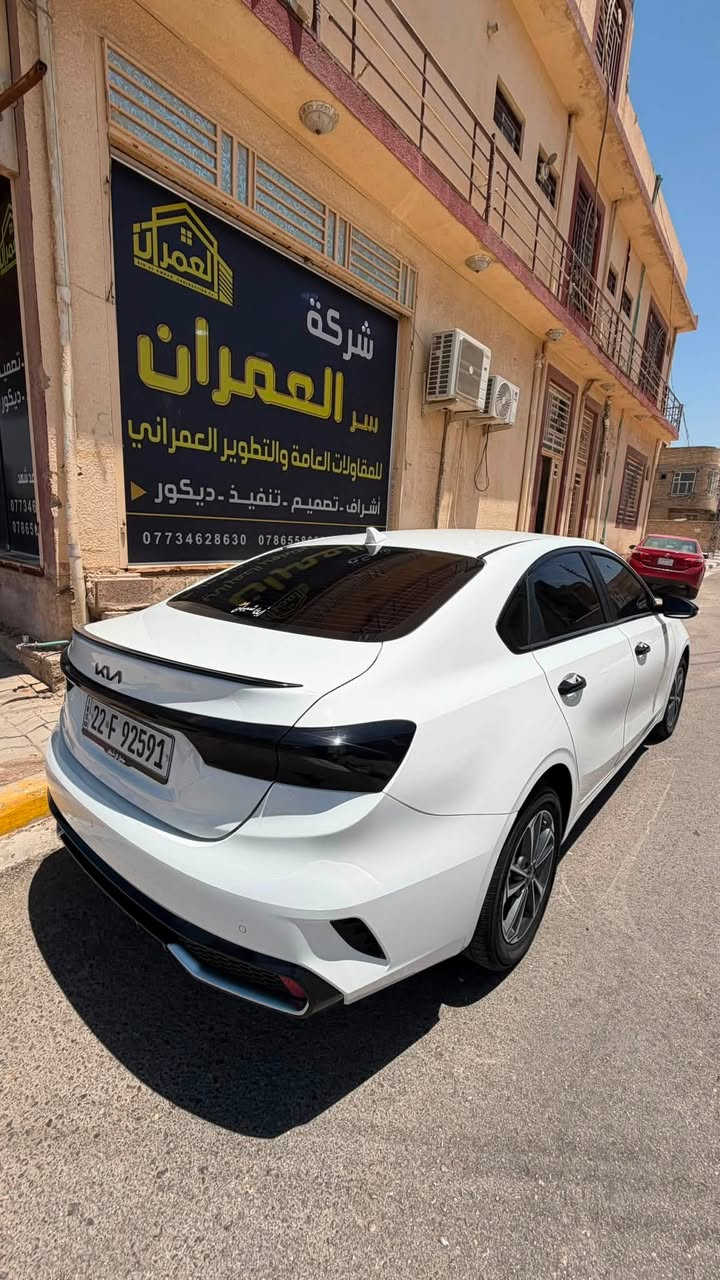 السلام عليكم
كي ٣ موديل ٢٠٢٤ فول مواصفات 
ماشيه٧٠
فتحه 
بصمه 
كشنات جلد
تحكم ستيرن
شاشه جبيره
مري شفط
أشاره مرايه 
السياره خير من الله كلش نضيفه بدون صبغ بدون حادث
مكاني كربلاء
***********
السعر :١٤٣ وبيها مجال
