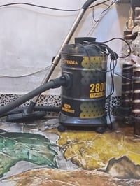 قفل • ٣٠ • مكنسة