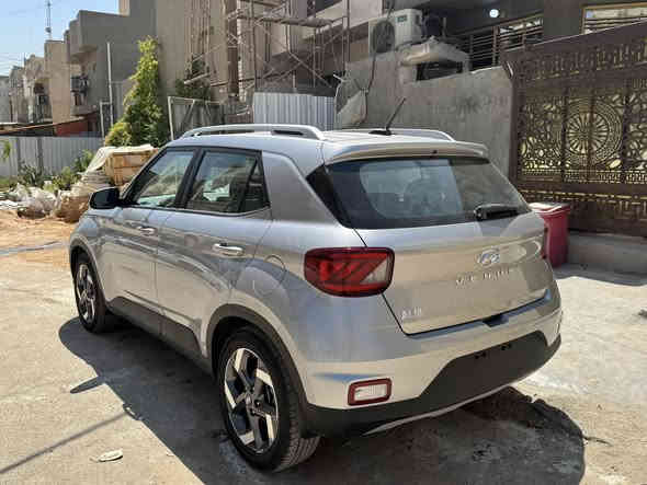 هونداي فينو 2024 بدون رقم ايرباكات سليمة ماشية 1400 بعده زيرو بدون تبديل ليبل واحد 
السعر 135 ورقة بيه مجال 
*********** مكاني بغداد البنوك اي استفسار اني حاظر
