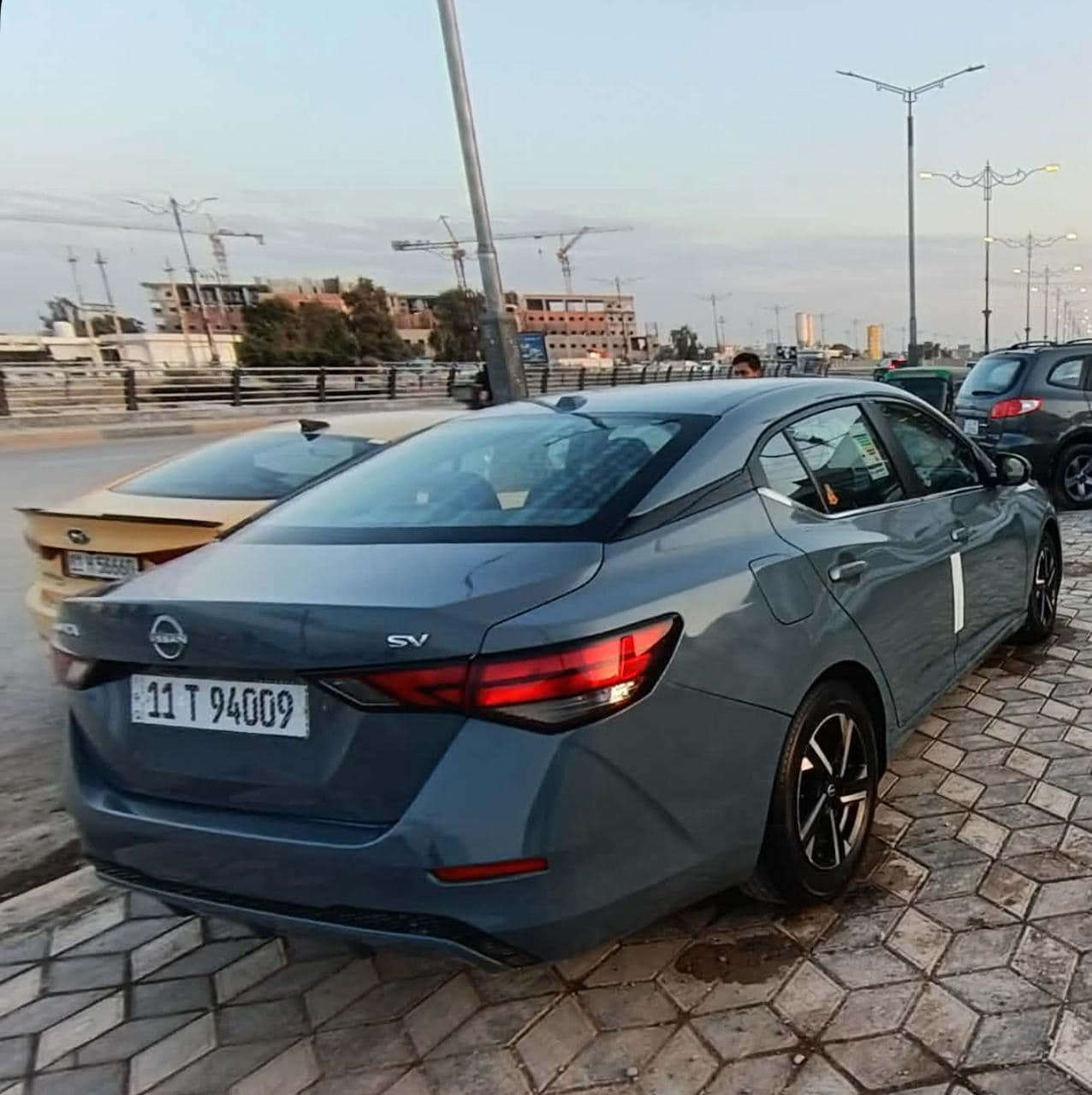 🚗 للبيع نيسان سنترا 2024 فئة SV 🚗

✨ الموديل: 2024 وارد امريكي
✨حادث جنطه مبدلة نفس لون وجامرلغات ايمن ثنين معدل راسهن عل بارد فقط بدون صبغ
✨ الفئة: SV (وسط)
✨ المحرك: 2.0 لتر 4 سلندر
✨ القير: أوتوماتيك CVT
✨ الدفع: أمامي
✨ القوة: 149 حصان

🔹 المواصفات:

•شاشة لمس 8 إنج
•Apple CarPlay & Android Auto
•تشغيل بصمة + دخول ذكي
•تحكمات ستيرن
•مثبت سرعة
•مكيف قوي ❄️
•أنظمة أمان (ABS – ثبات إلكتروني – وسائد هوائية)
•صرفية بنزين ممتازة

📍 الحالة: نظيفة جداً
📍 الاستخدام: يومي / عائلي
📍 جاهزة للفحص

💰 السعر: قابل للتفاوض للجادين
📞 للتواصل: خاص / اتصال
***********
🚘 سيارة اقتصادية، مريحة، واعتمادية… خيار ممتاز
