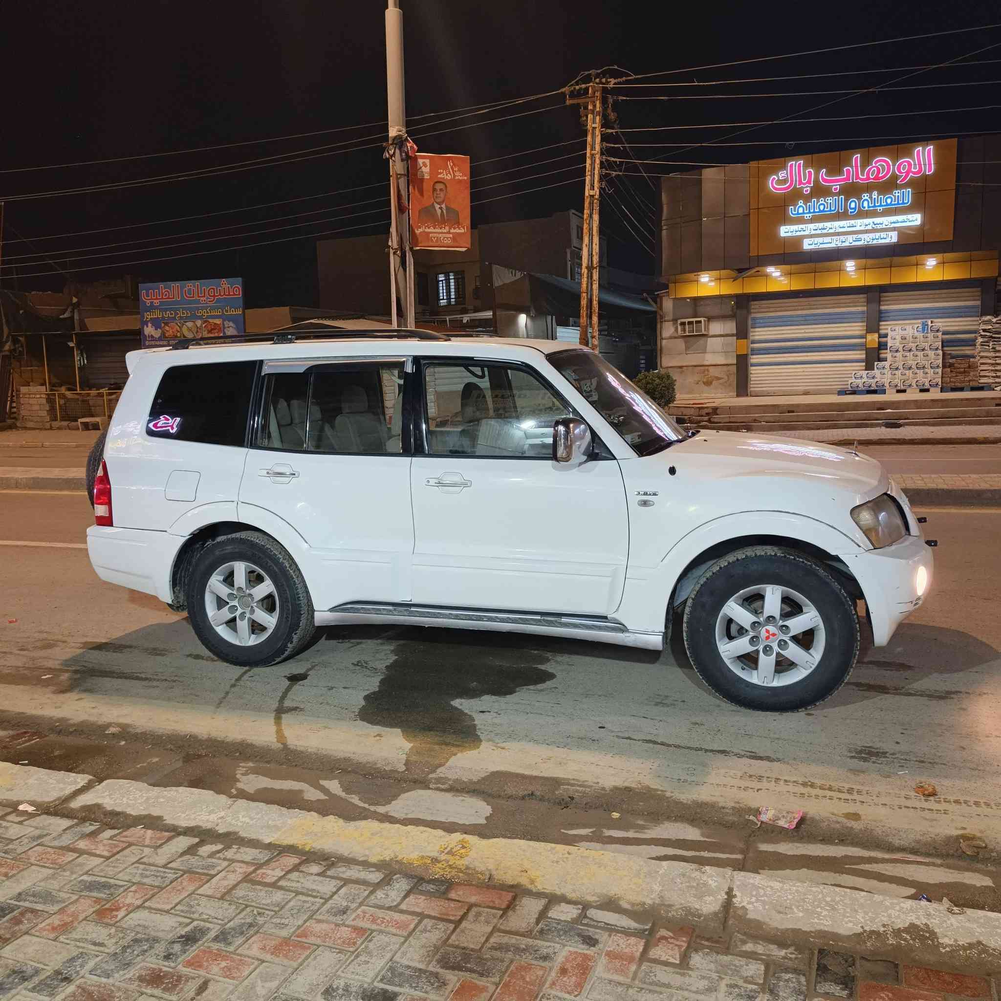 السلام وعليكم باجيرو للبيع 2007 مكينه 3000 تحويل مباشر السعر 95 وبيها مجال بسيط وذا اكو مراوس اراروس هم شعدك نزل العنوان بغداد الطارمية ‏‪***********‬‏
