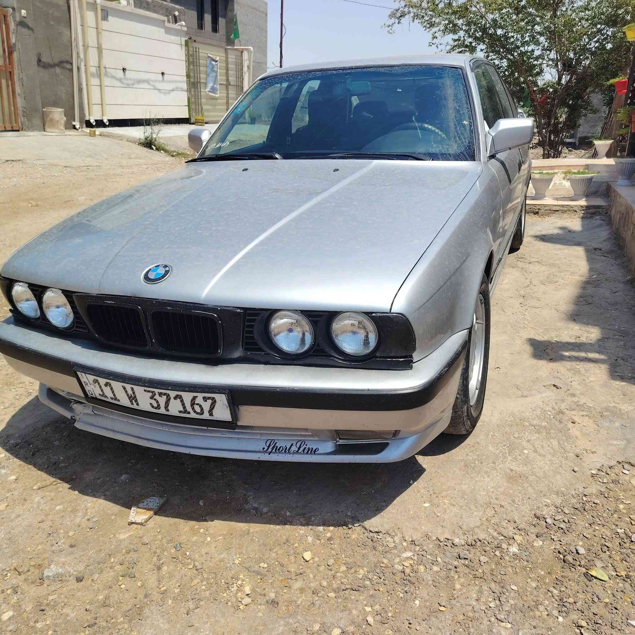 سلام عليكم بيئم ٥٢٥ مكينه مسكر عدل تبريد شغل كهربائيات كله شغاله تخم تاير السعر 55 وبيه مجال لطيبين *********** مكان واسط
