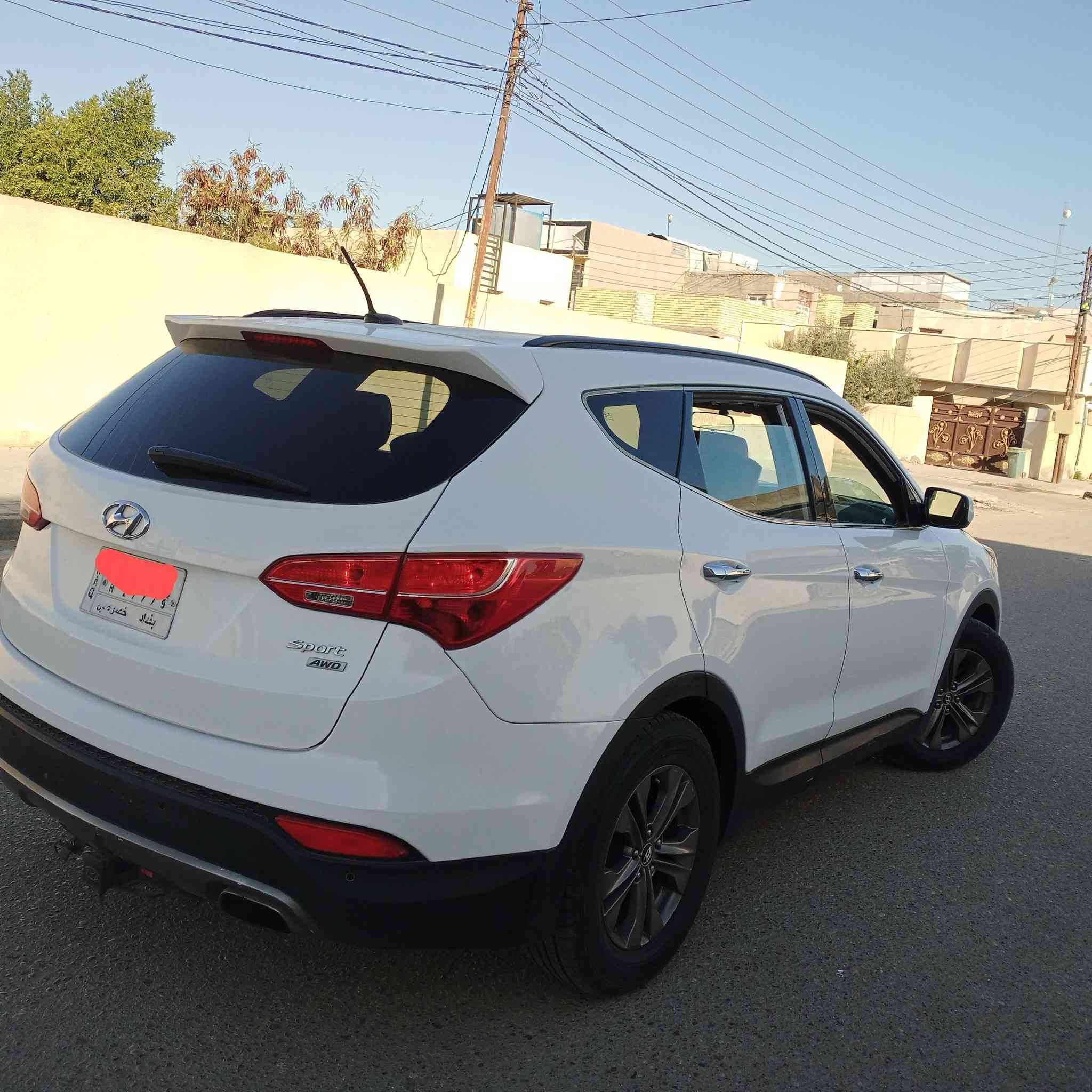 سلام عليكم ورحمه الله وبركاته(للبيع او مراوس)
سنتافيه موديل 13 وارد امريكي 
بيه قطعتين قبق جنطه وجاملغ خلفي فقط ولباقي كفاله 
لون ابيض سياره جاهزه اي نقص ما بيه 
مواصفات 
١ كشنات تدفئه 
٢ كشنات كهرباء 
٣ قطعتين تبريد 
محرك ٢٤٠٠ 
رقم بغداد تحويل مباشر 
مكان بغداد قضاء المحموديه 
سعر ١٣٢ وبيه مجال بسيط 
الاستفسار 
***********
***********
