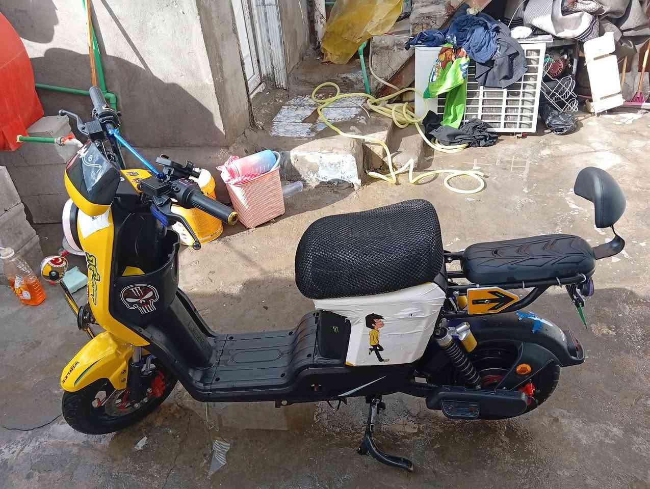 دراجه شحن للبيع R9 مديل 2026
دراجه شحن جديده وحلوه نظيفة للبيع مستخدمه 3اشهر دراجه مجمبزه وحلوه ما اطلع بيه بس لشغل وتبقه باب شركه يعني ع ايدي دراجه بطاريه 32امبير 5بطاريات كبار مو صغار كبار لايت مبدل رياضي والاصلي مالته موجود وسله مالته موجود مرايات موجوده كفاته موجوده كلهن موجوده سماعه تكسي بلوتوث يعني دراجه مرتبه الشاشه مو سوده لا شاشه مضلله انه مكاني القبله شارع المدارس قرب جامع سيد باهض سعر 450 وبيه مجال
 ***********
***********
وماخذه من وكيل وبيه سويج اثنين وبصمه اثنين حته كارت موجوده ويشتغلن 
واهلا وسهلا بيكم
